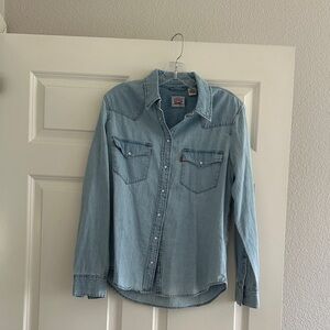 Levi's Light Blue Button-Down Shirt